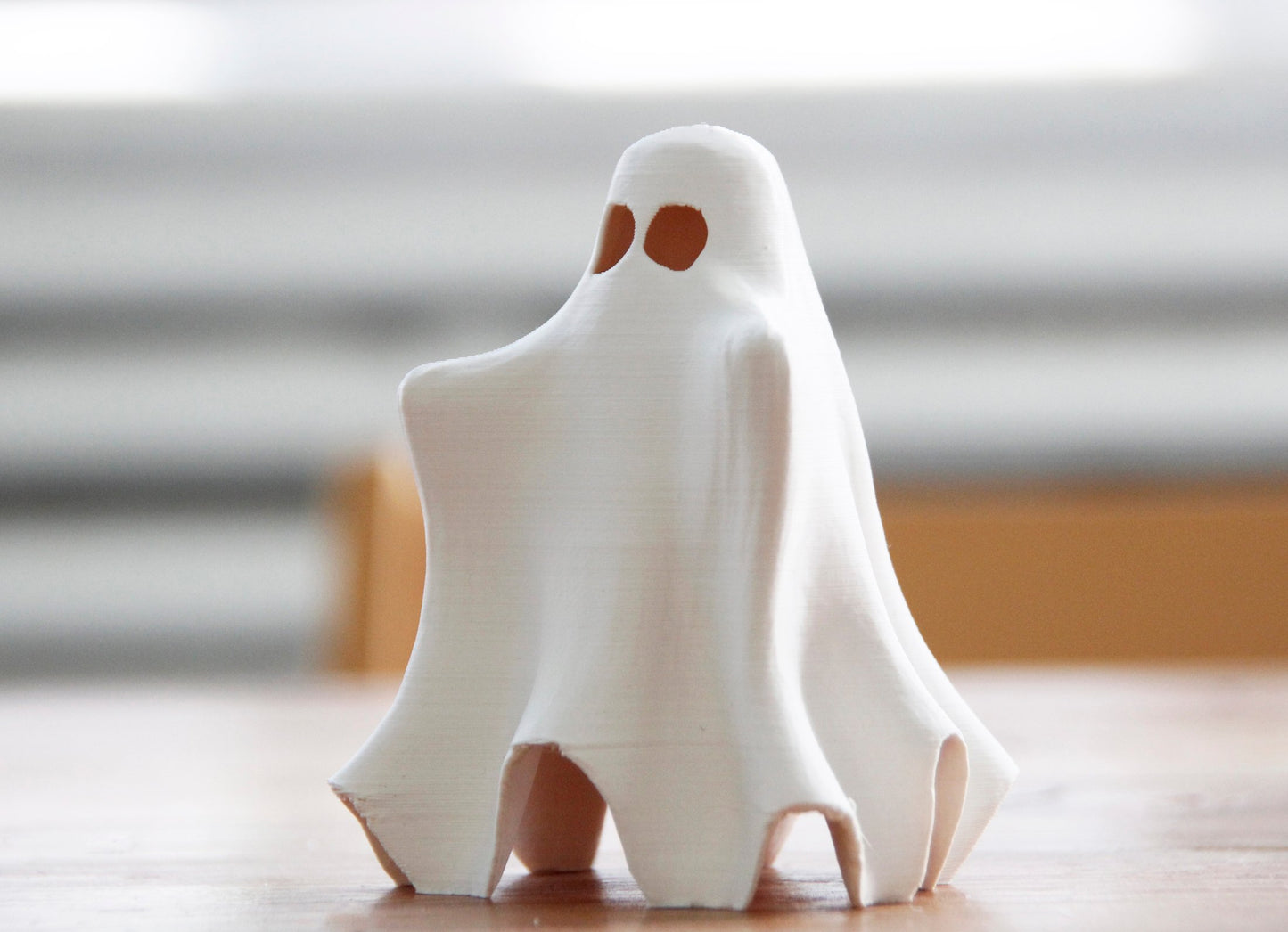 Cute Hug Me Ghost Halloween Decor